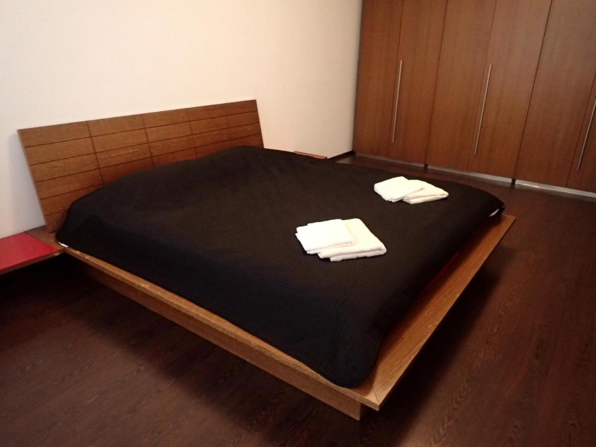 Marguerite Apartment - Parking Including Bratislava Luaran gambar
