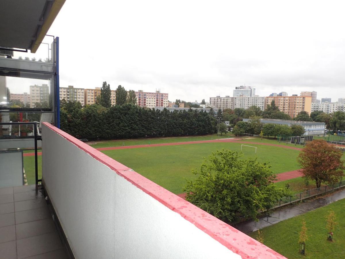Marguerite Apartment - Parking Including Bratislava Luaran gambar