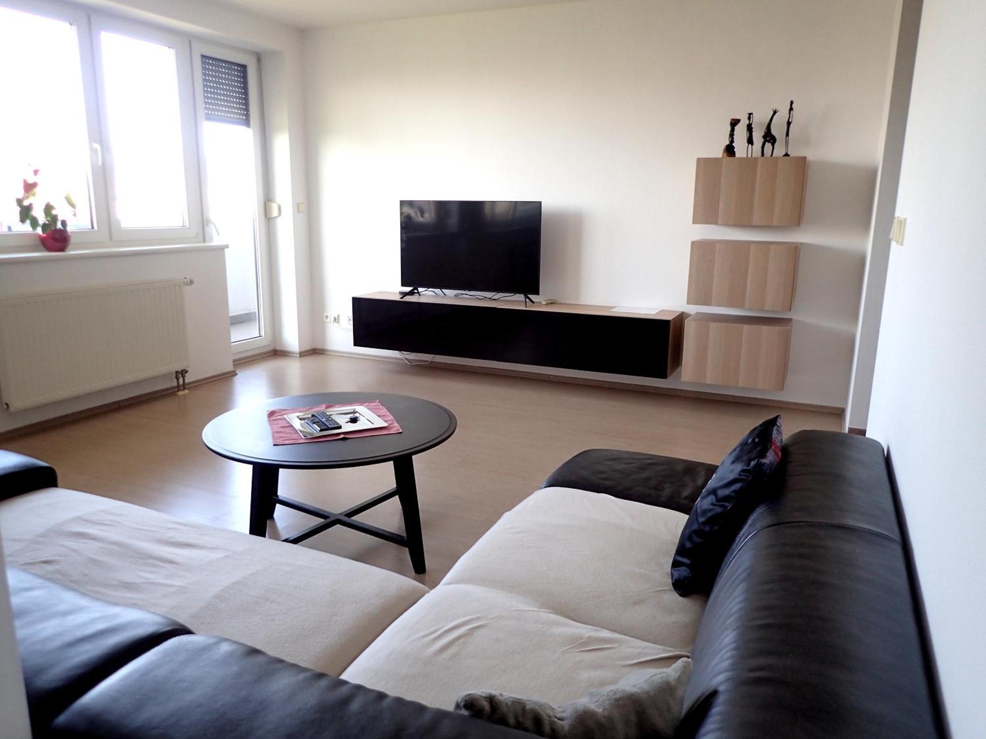 Marguerite Apartment - Parking Including Bratislava Luaran gambar